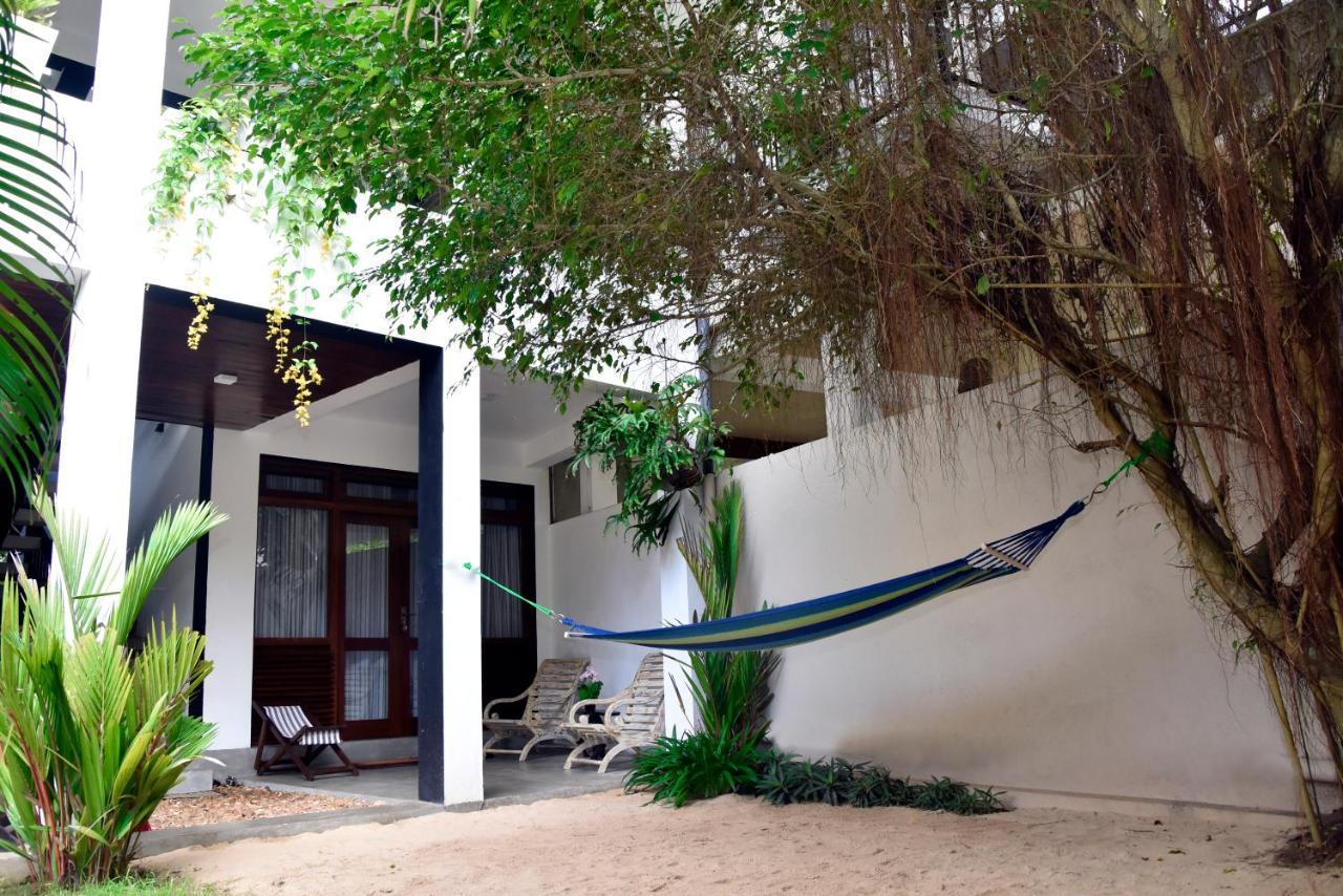 Villa A & A Hikkaduwa Exterior foto